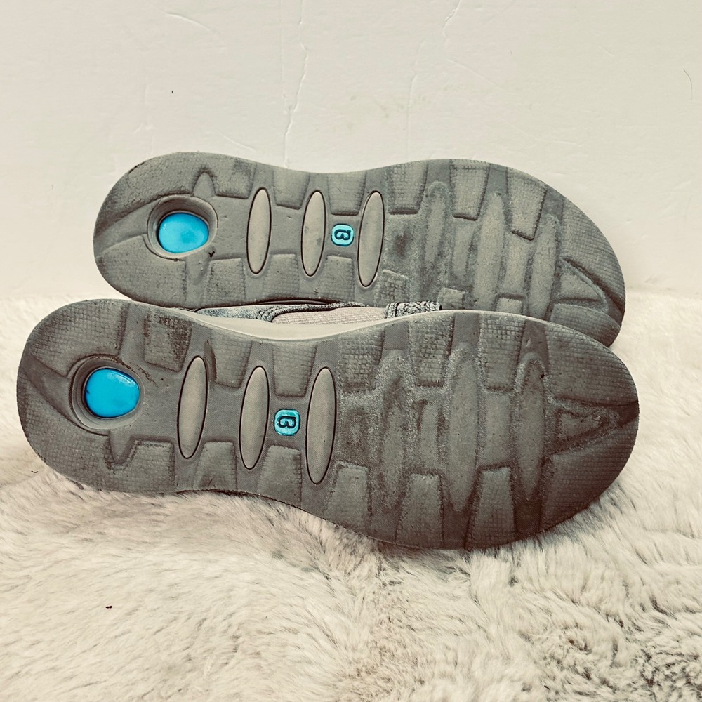 Bzees‎ Women's Gray Fabric Comfort Mary Jane Shoes Size 8M Slip On - Picture 8 of 8